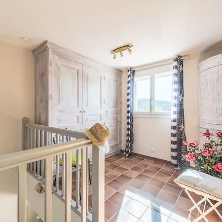 Clos Des Collines By Interhome Vila Gassin